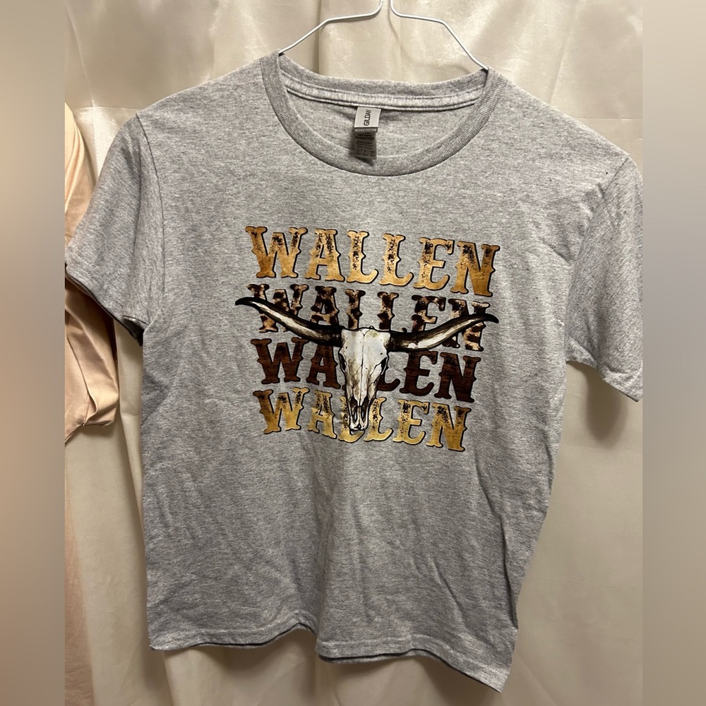 New Small “Wallen” T-Shirt